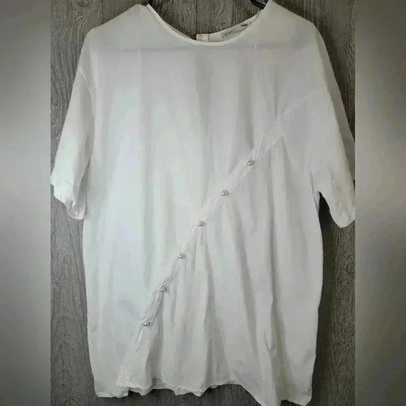 ZARA white blouse with pearl embellishments. Size medium 100% cotton. - Picture 1 of 6
